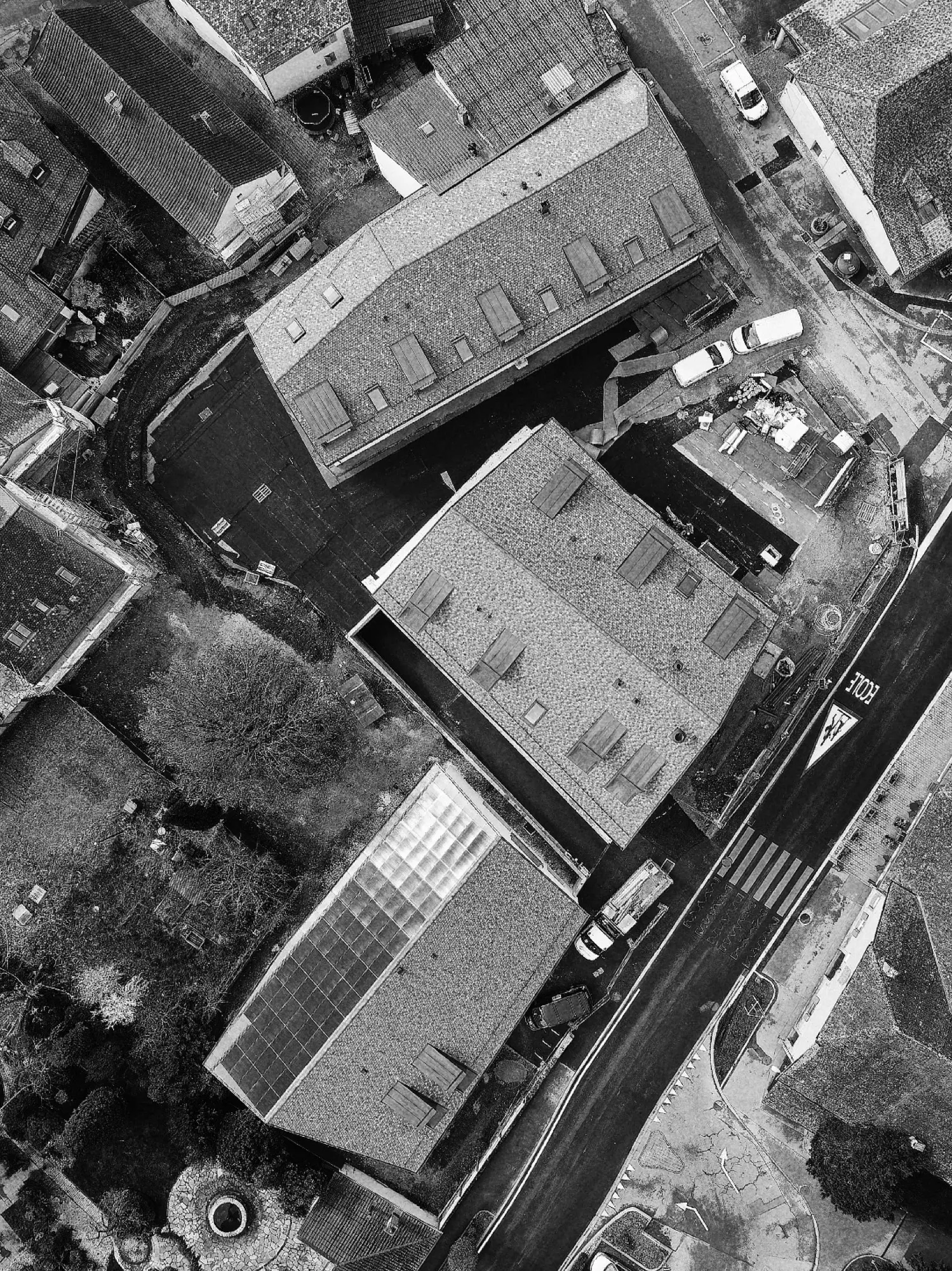 Vue aérienne du chantier Cœur du Village à Lavigny.